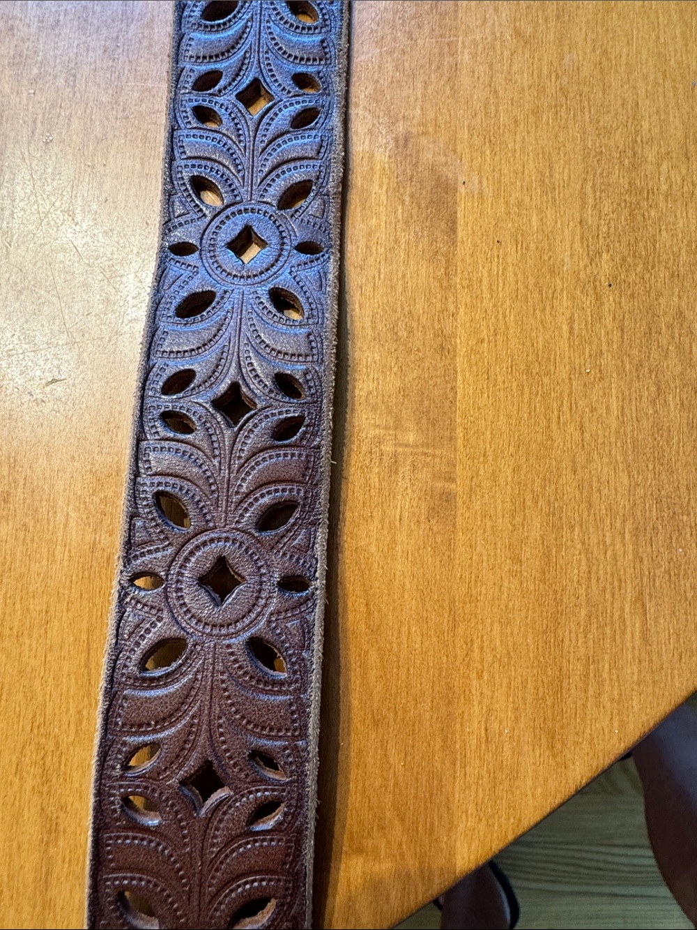 Fossil Brown Leather Belt with Oval Silver Buckle and Embossed Cutouts - Picture 6 of 7